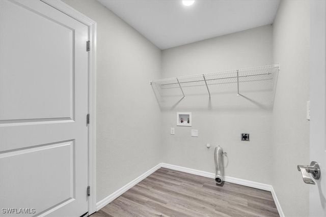 412 NE 25th ST, Cape Coral, FL 33909