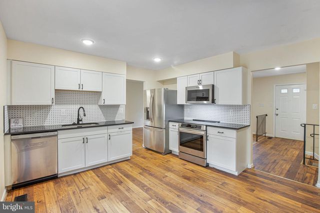 804 CASCADE DR, Fort Washington, MD 20744