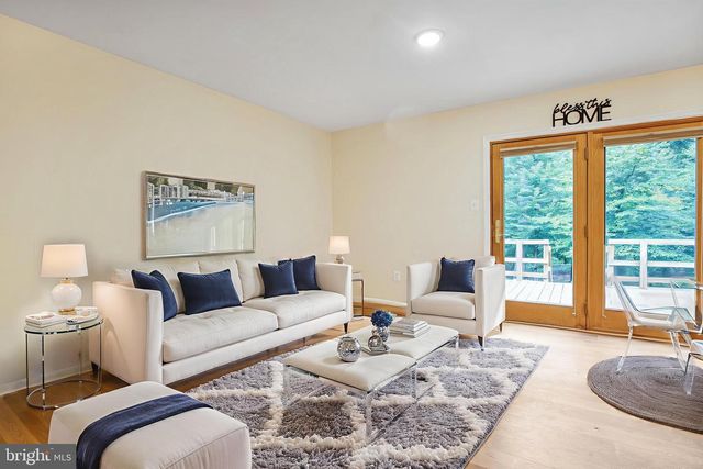 804 CASCADE DR, Fort Washington, MD 20744
