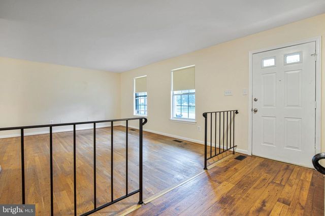 804 CASCADE DR, Fort Washington, MD 20744