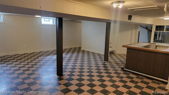 9030 Hemingway, Redford, MI 48239