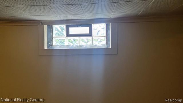 9030 Hemingway, Redford, MI 48239