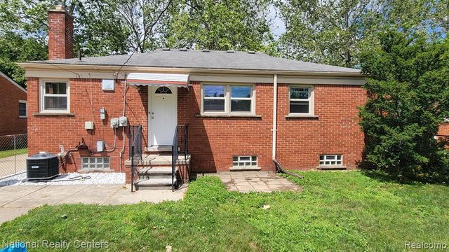 9030 Hemingway, Redford, MI 48239
