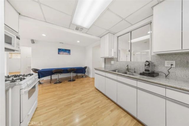 12329 Burton Street, North Hollywood, CA 91605