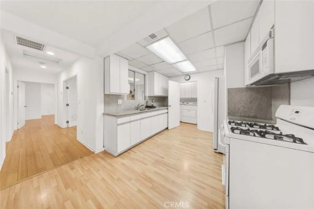 12329 Burton Street, North Hollywood, CA 91605