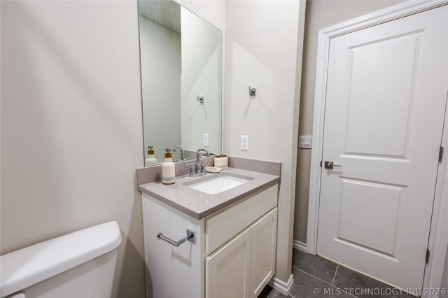 2416 W Birmingham Street, Broken Arrow, OK 74011
