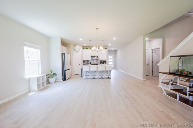 2416 W Birmingham Street, Broken Arrow, OK 74011