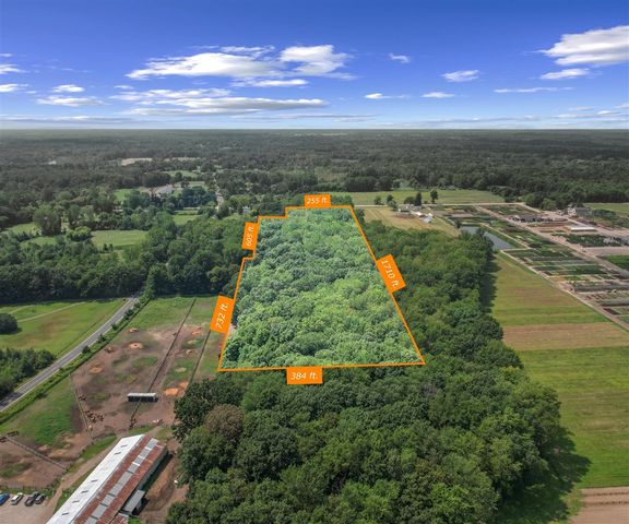 9310 S Rushton Road, South Lyon, MI 48178