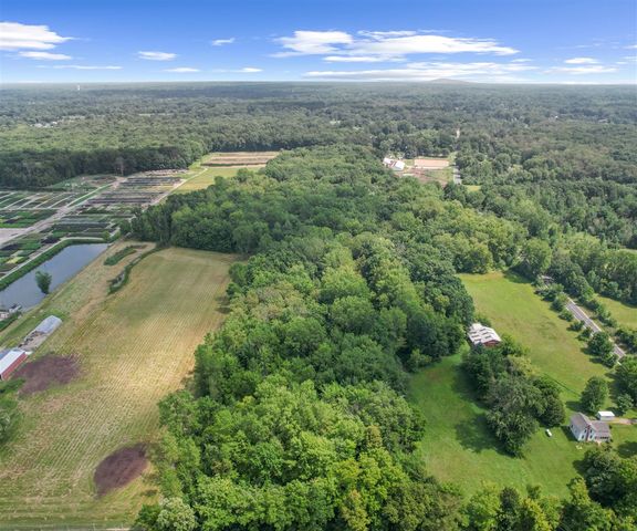 9310 S Rushton Road, South Lyon, MI 48178