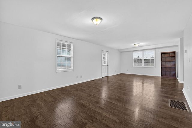 845 JEFFERSON AVE, Charles Town, WV 25414