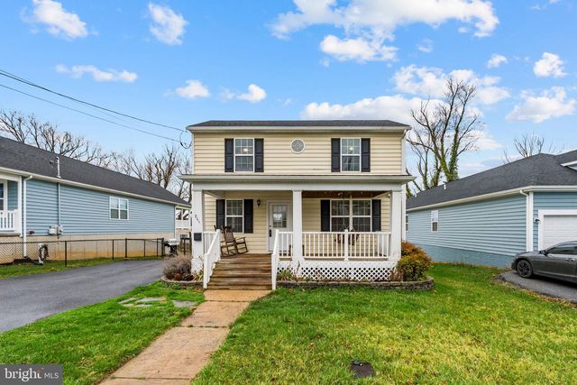 845 JEFFERSON AVE, Charles Town, WV 25414