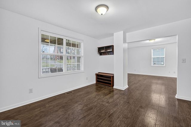 845 JEFFERSON AVE, Charles Town, WV 25414