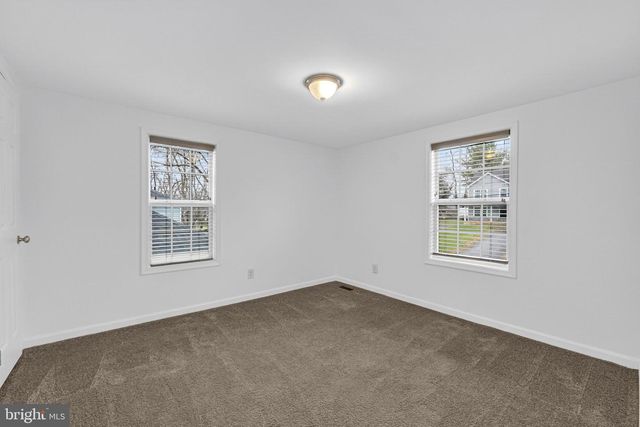 845 JEFFERSON AVE, Charles Town, WV 25414