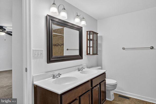 845 JEFFERSON AVE, Charles Town, WV 25414