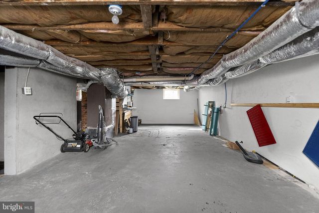 845 JEFFERSON AVE, Charles Town, WV 25414