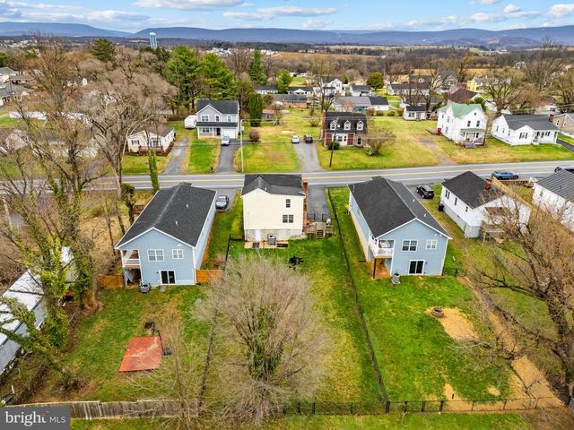 845 JEFFERSON AVE, Charles Town, WV 25414