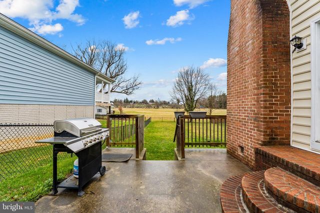 845 JEFFERSON AVE, Charles Town, WV 25414