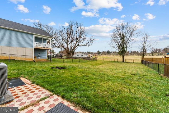 845 JEFFERSON AVE, Charles Town, WV 25414