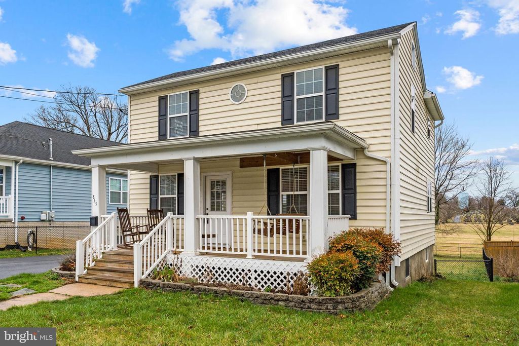 845 JEFFERSON AVE, Charles Town, WV 25414