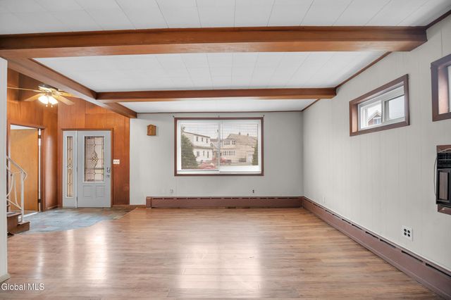 71 3rd Avenue, Waterford, NY 12188