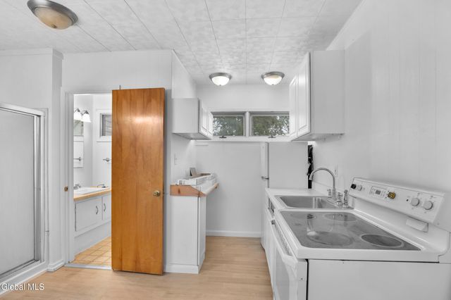 71 3rd Avenue, Waterford, NY 12188