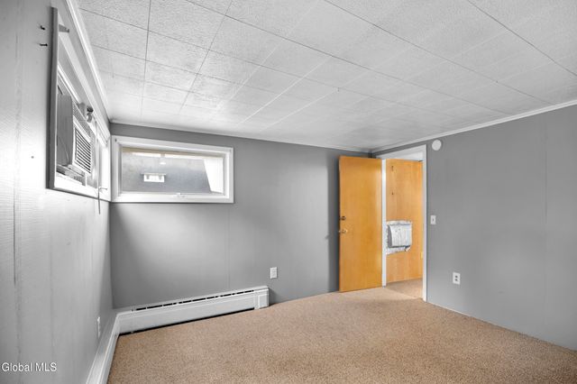 71 3rd Avenue, Waterford, NY 12188