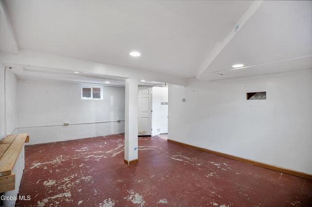 71 3rd Avenue, Waterford, NY 12188