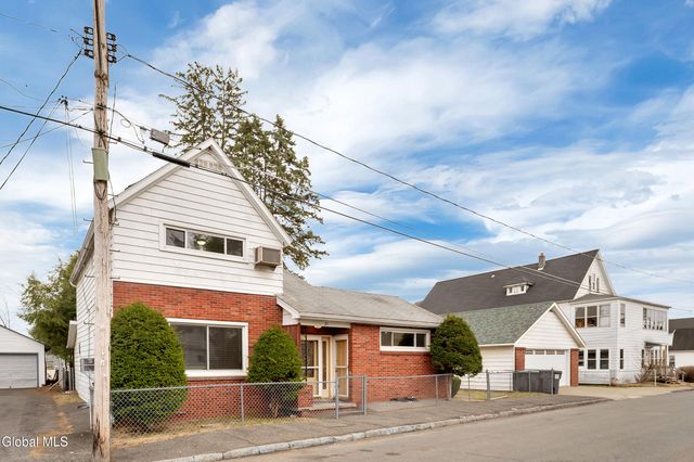 71 3rd Avenue, Waterford, NY 12188