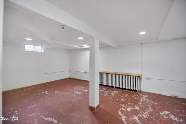 71 3rd Avenue, Waterford, NY 12188