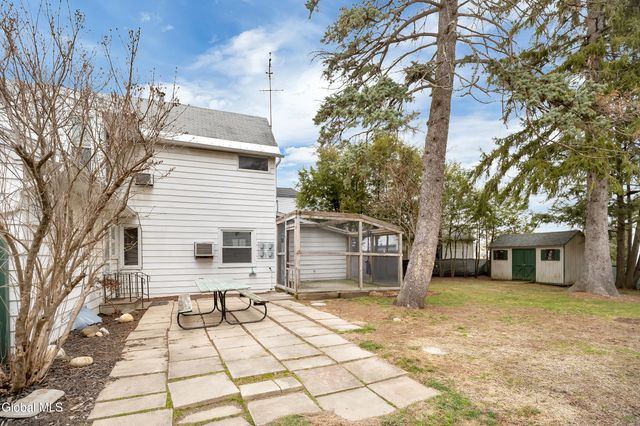 71 3rd Avenue, Waterford, NY 12188