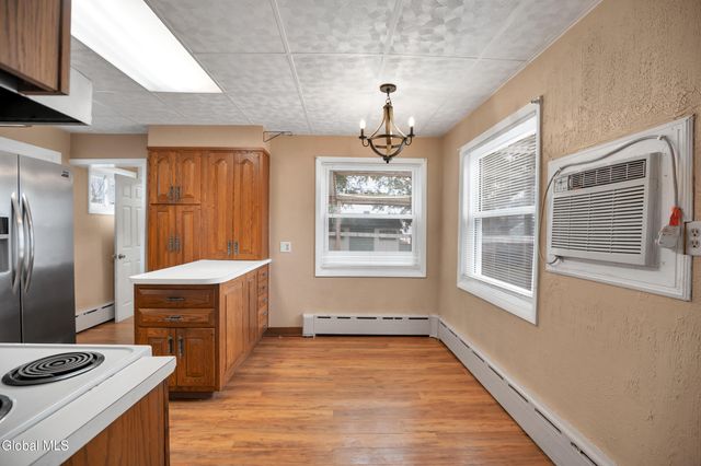 71 3rd Avenue, Waterford, NY 12188