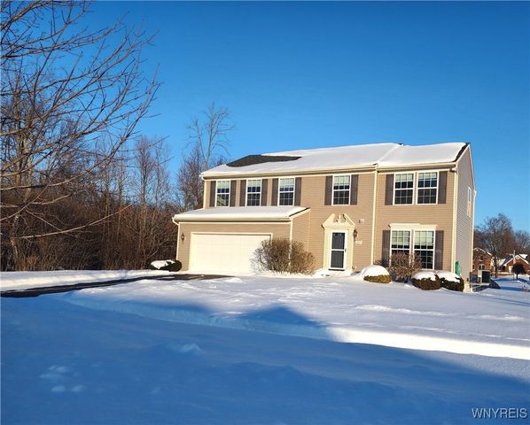 5839 Pinehurst Court, Hamburg, NY 14085