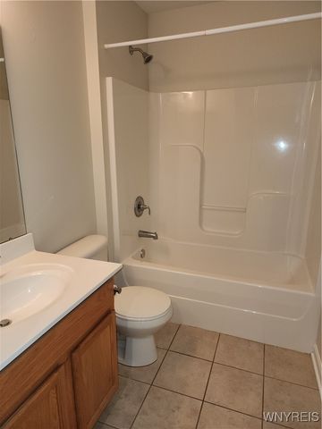 5839 Pinehurst Court, Hamburg, NY 14085