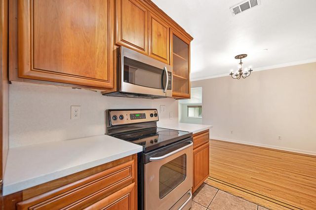 5261 Verner Ave, Sacramento, CA 95841