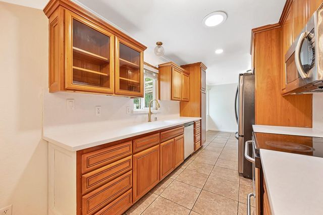 5261 Verner Ave, Sacramento, CA 95841