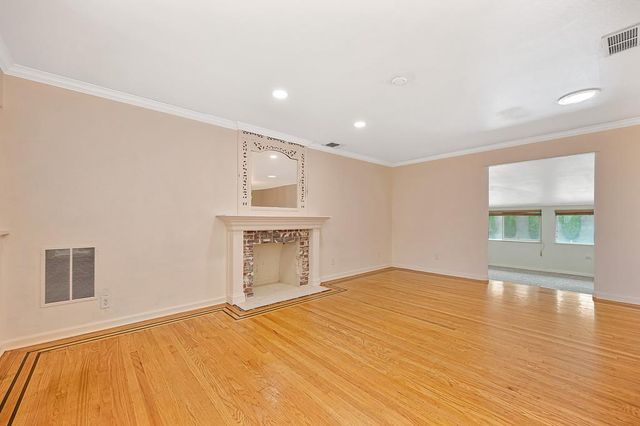 5261 Verner Ave, Sacramento, CA 95841