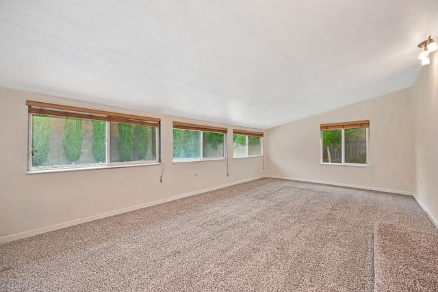 5261 Verner Ave, Sacramento, CA 95841