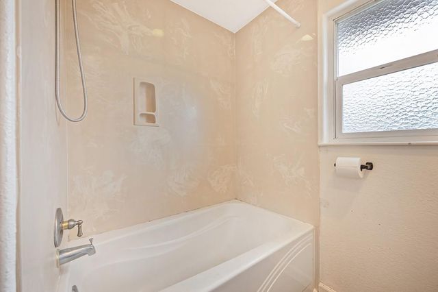 5261 Verner Ave, Sacramento, CA 95841