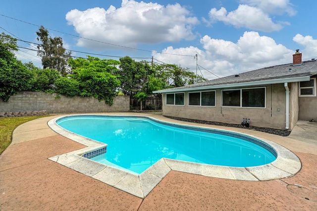 5261 Verner Ave, Sacramento, CA 95841