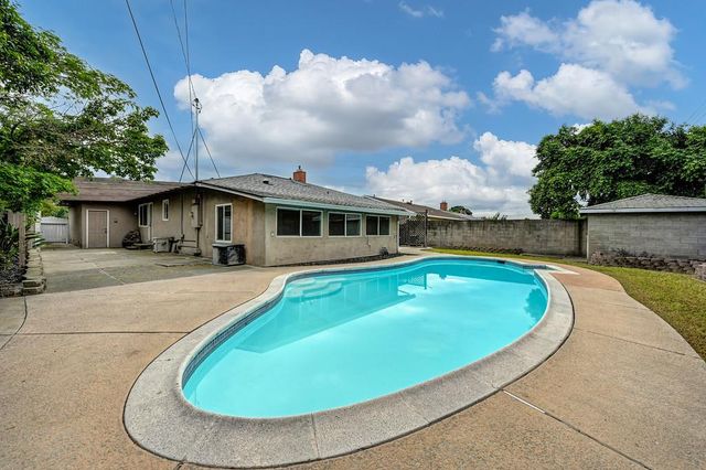 5261 Verner Ave, Sacramento, CA 95841