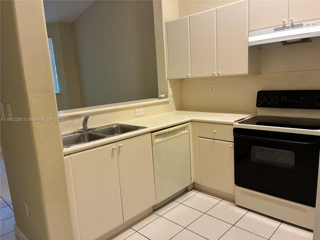 1666 SE 27th Ct 205, Homestead, FL 33035