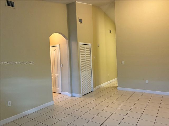 1666 SE 27th Ct 205, Homestead, FL 33035