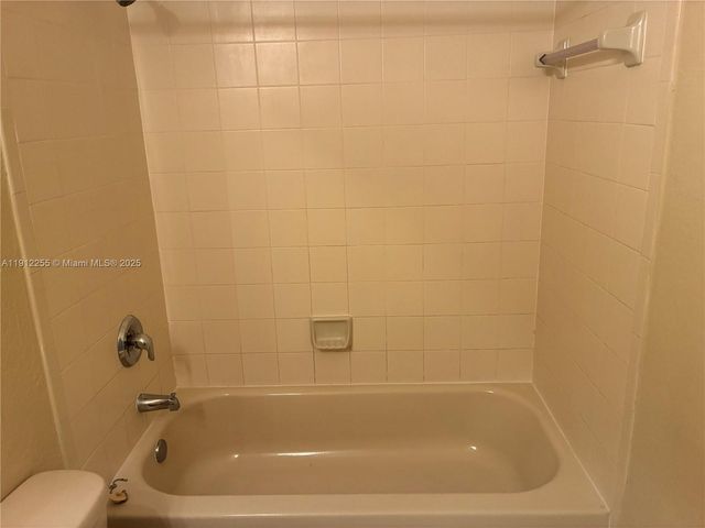 1666 SE 27th Ct 205, Homestead, FL 33035