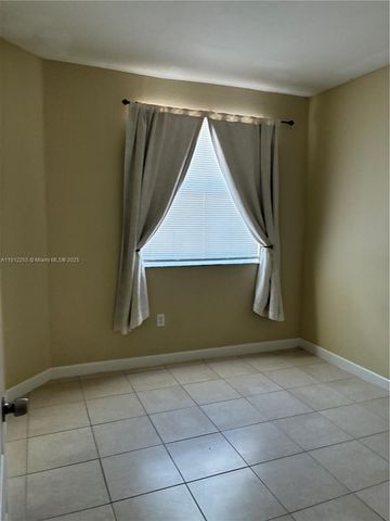 1666 SE 27th Ct 205, Homestead, FL 33035