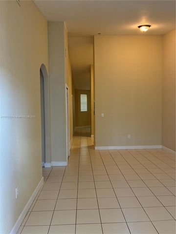 1666 SE 27th Ct 205, Homestead, FL 33035