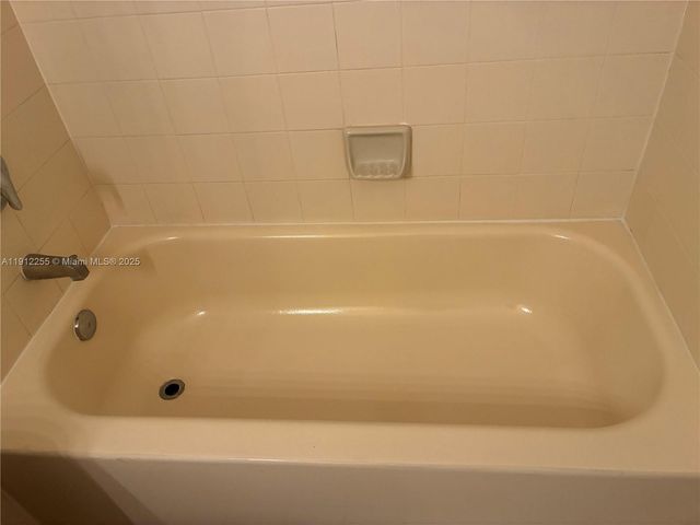 1666 SE 27th Ct 205, Homestead, FL 33035