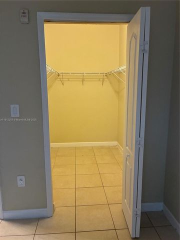 1666 SE 27th Ct 205, Homestead, FL 33035