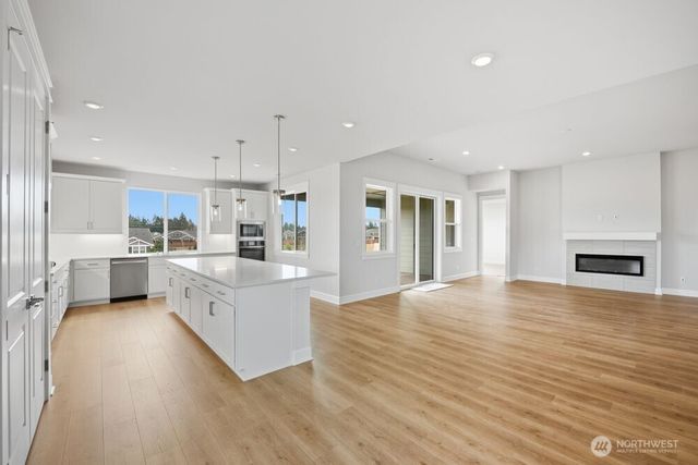 2926 Balsamroot Drive SE, Lacey, WA 98513