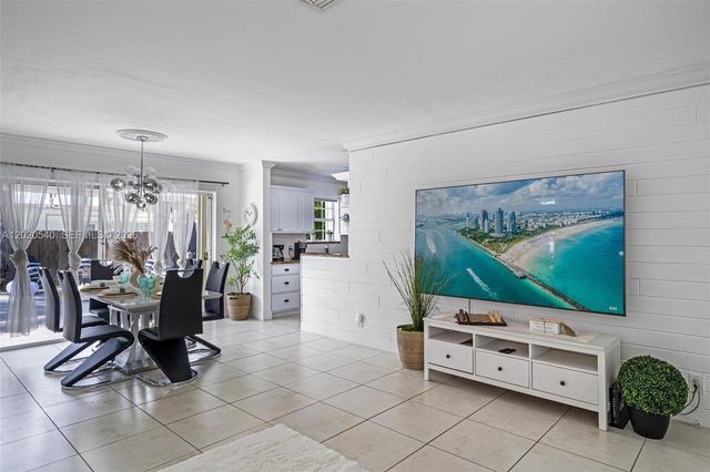 1012 N 13th Terrace, Hollywood, FL 33019