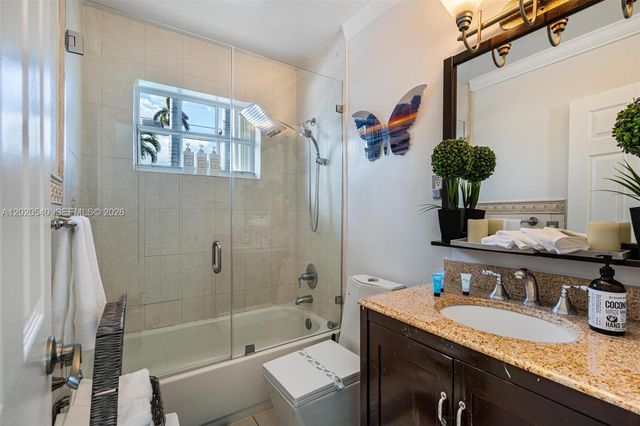 1012 N 13th Terrace, Hollywood, FL 33019